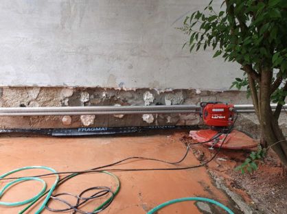 Sečenje zida i postavljanje hidroizolacije